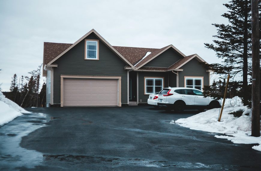 Tips for Properly Sealing and Maintaining Asphalt Driveways